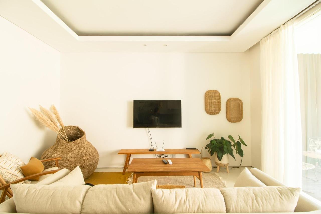 Pelangi 148 Beach Suites Seminyak Exteriör bild